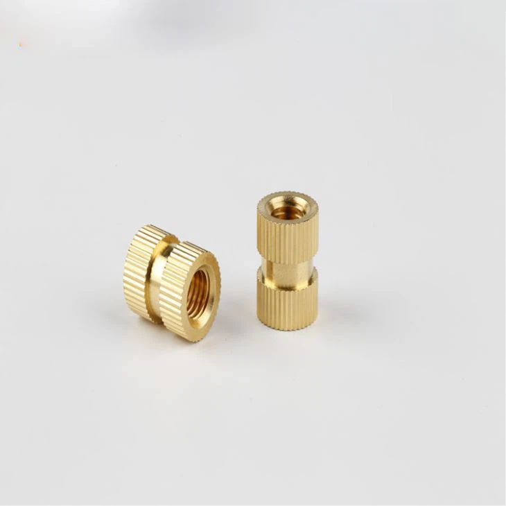 Zaklepna matica TV sprejemnika